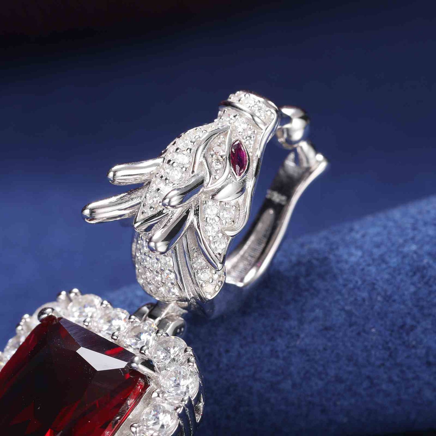 Cushion Cut CZ Dragon Head Clasp Pendant With Moissanite Diamond