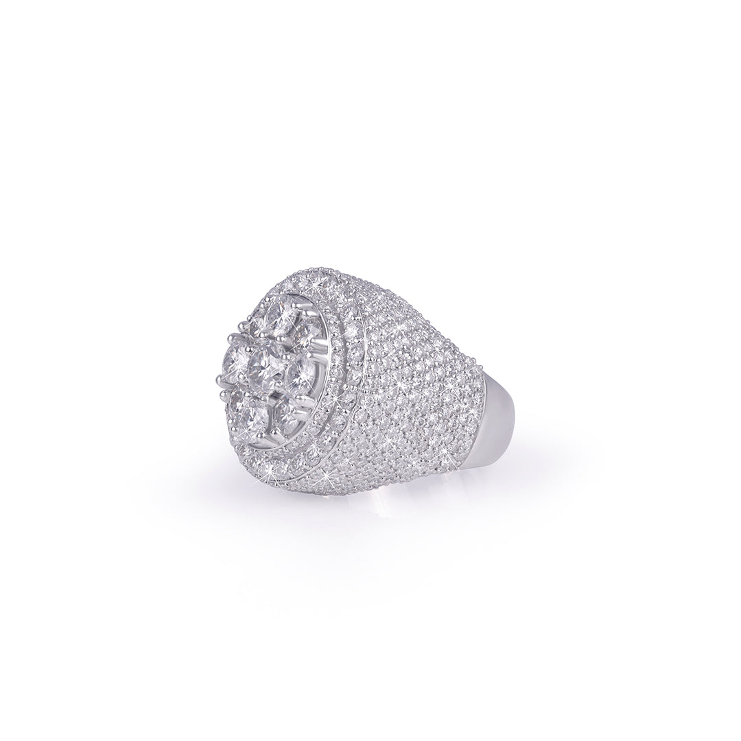Brilliant Halo Cluster Diamond Ring