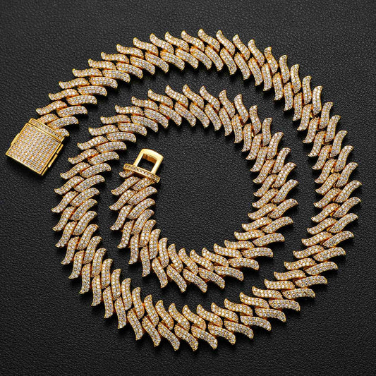 Cuban Link Chain in Thorns With Moisanite Diamond