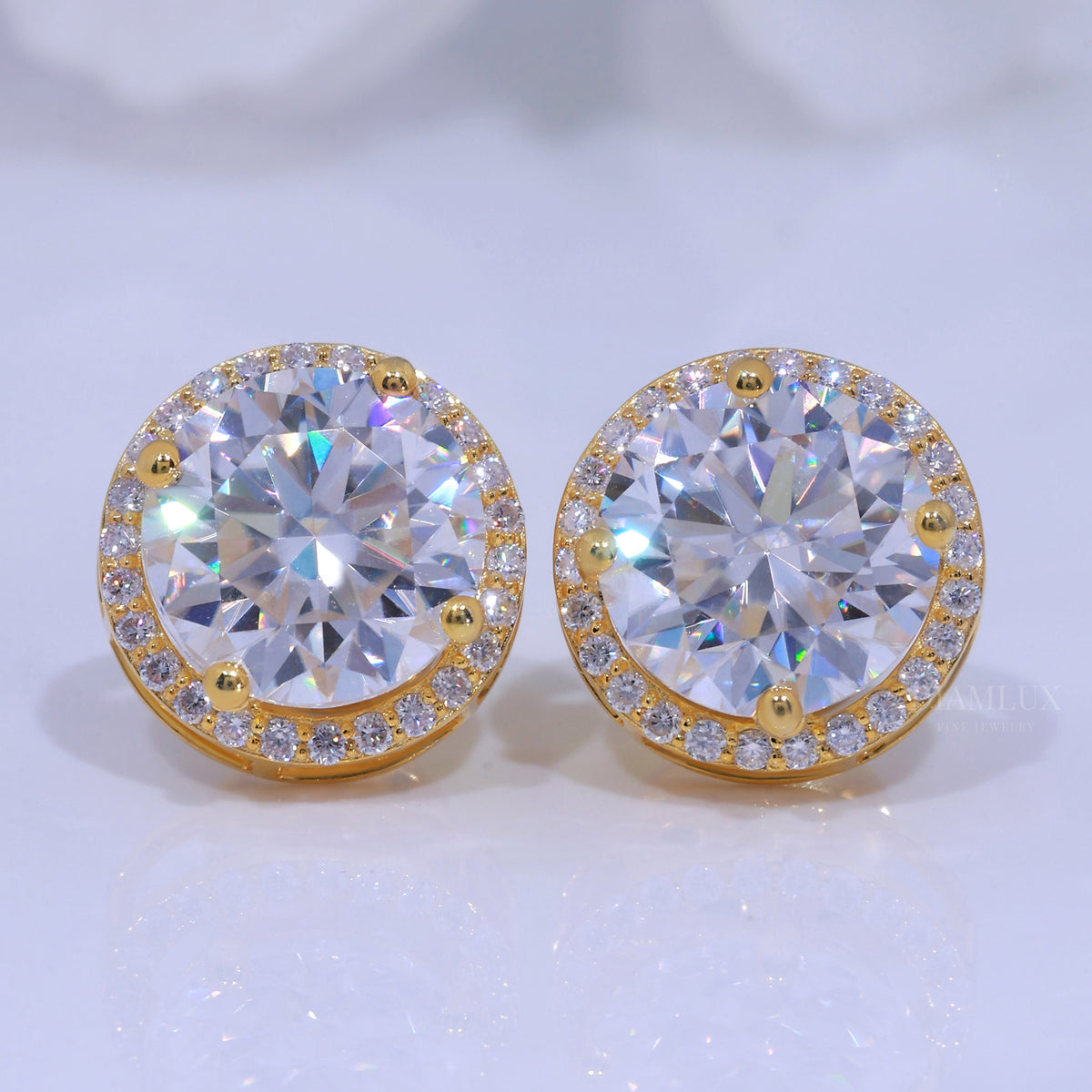 Classic Round Brilliant Cut Solitaire Studs in Yellow Gold Diamlux Fine Jewelry