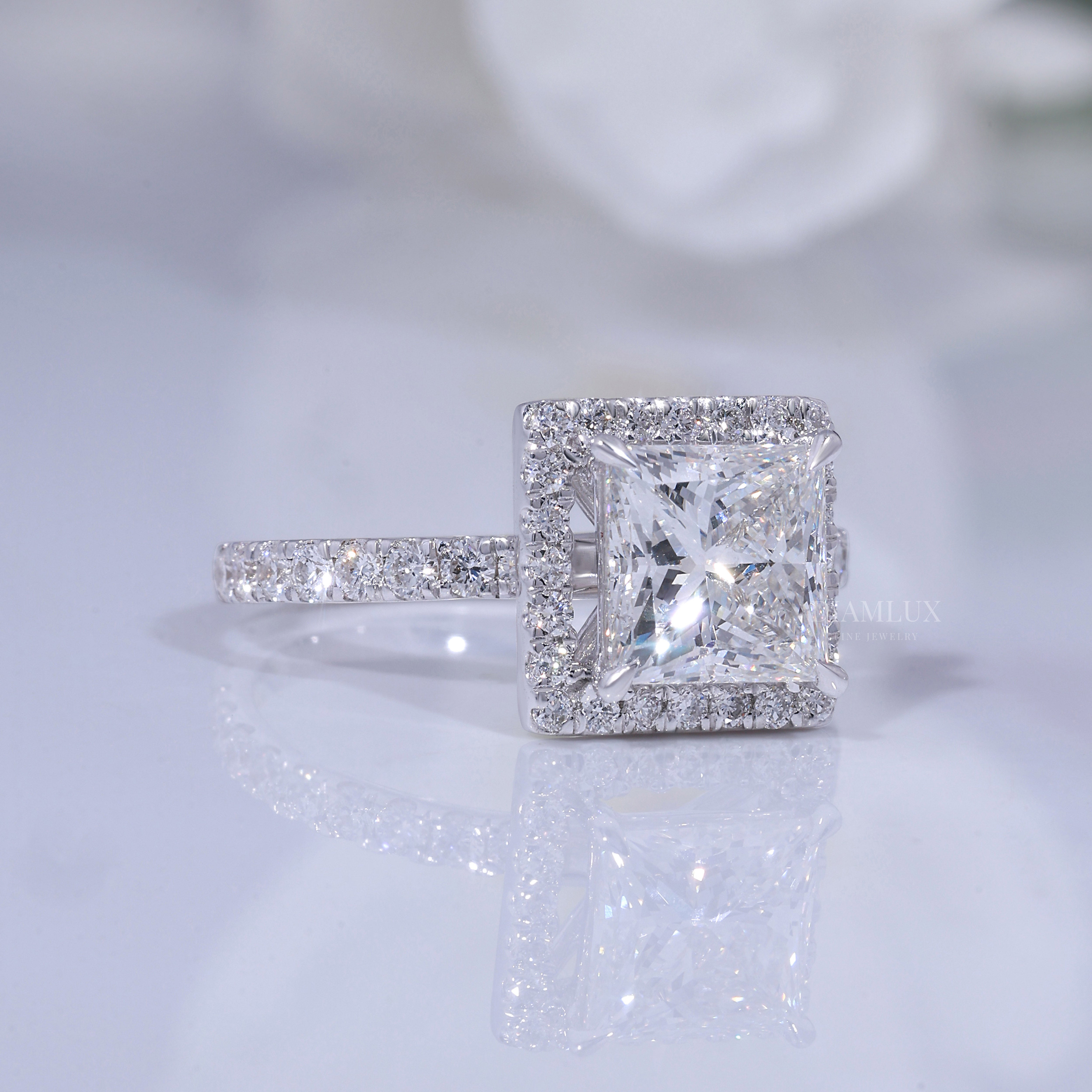 10kt Gold lab Diamond Ring Diamlux Fine Jewelry