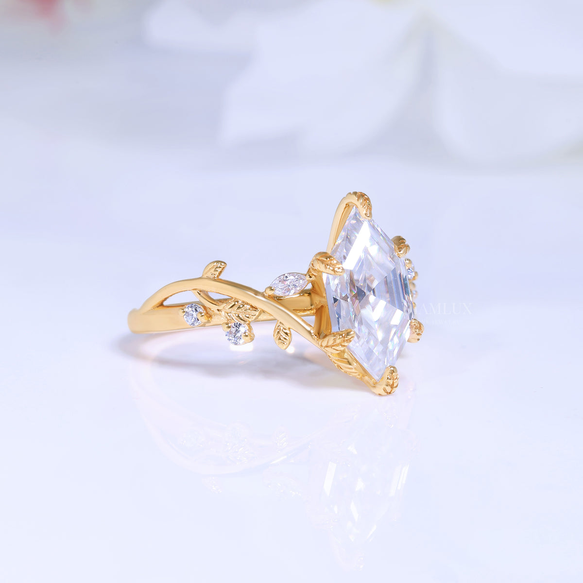 10kt Gold Hexagon Cut Lab Diamond Vintage-Inspired Ring Diamlux Fine Jewelry