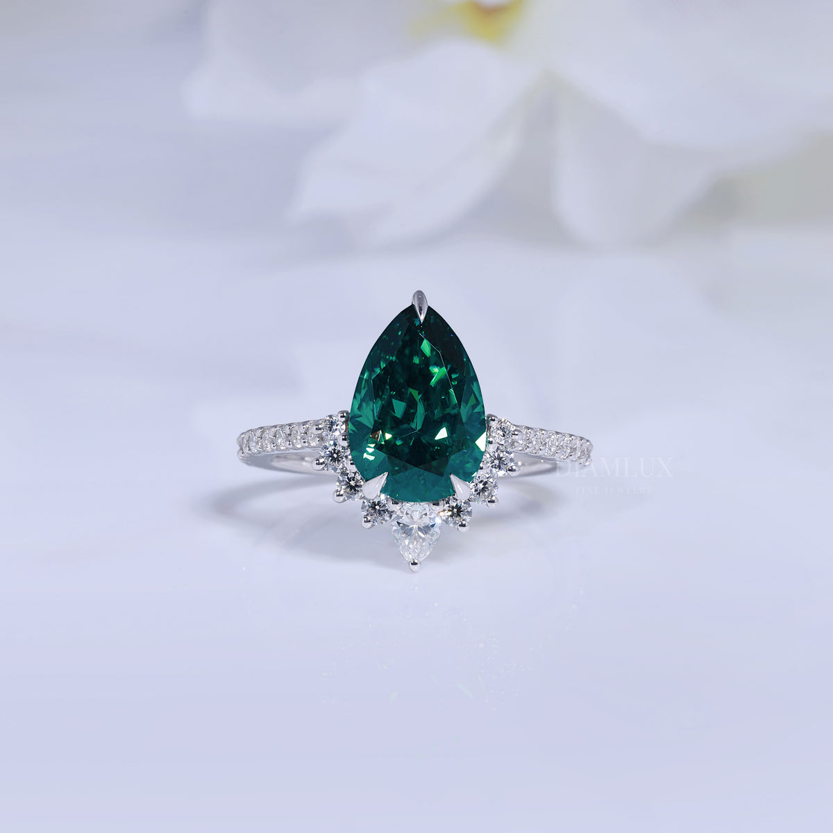 Elegant Pear-Shaped Green Gemstone Diamond Ring Diamlux Fine Jewelry