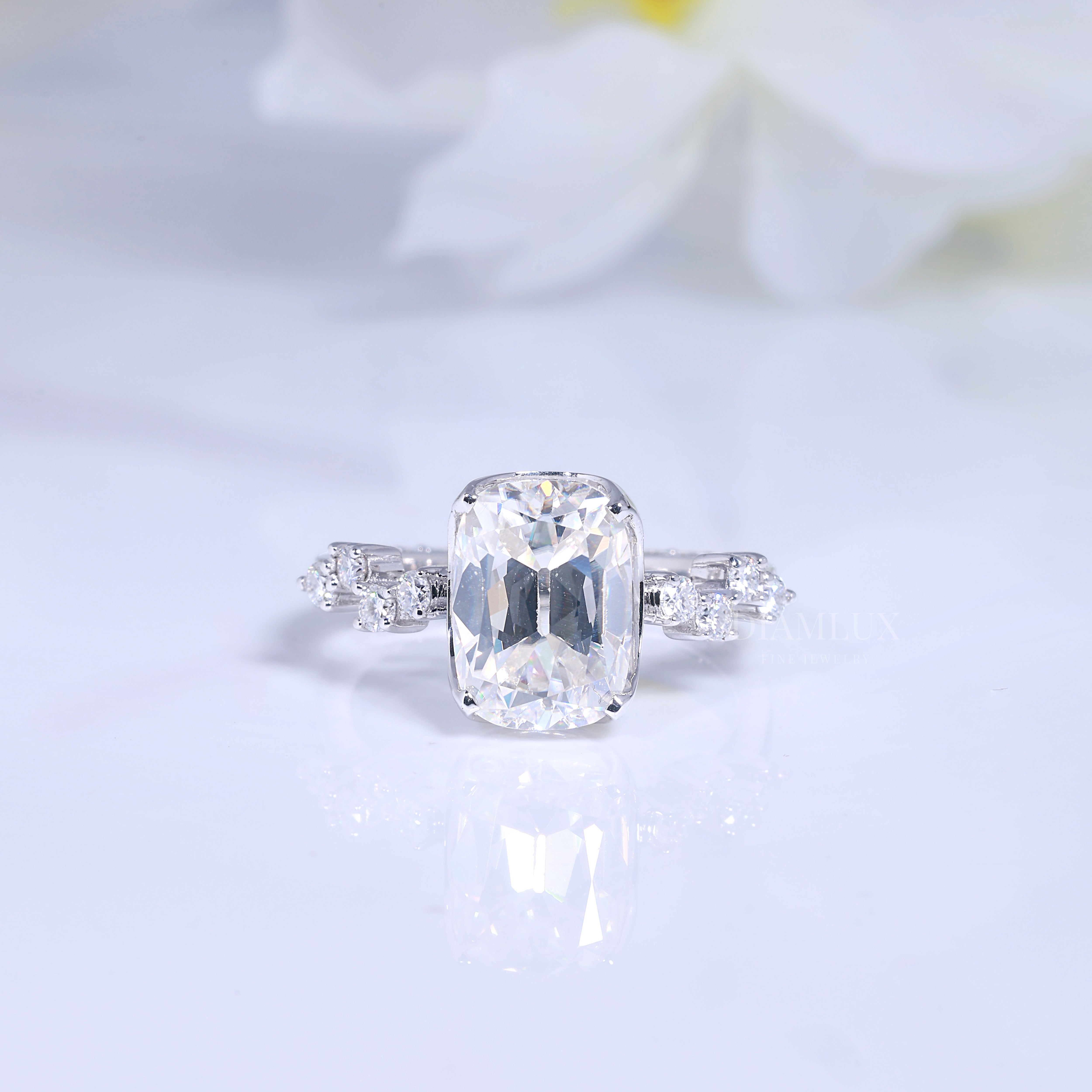 Elegant Cushion Cut Diamond Engagement Ring Diamlux Fine Jewelry