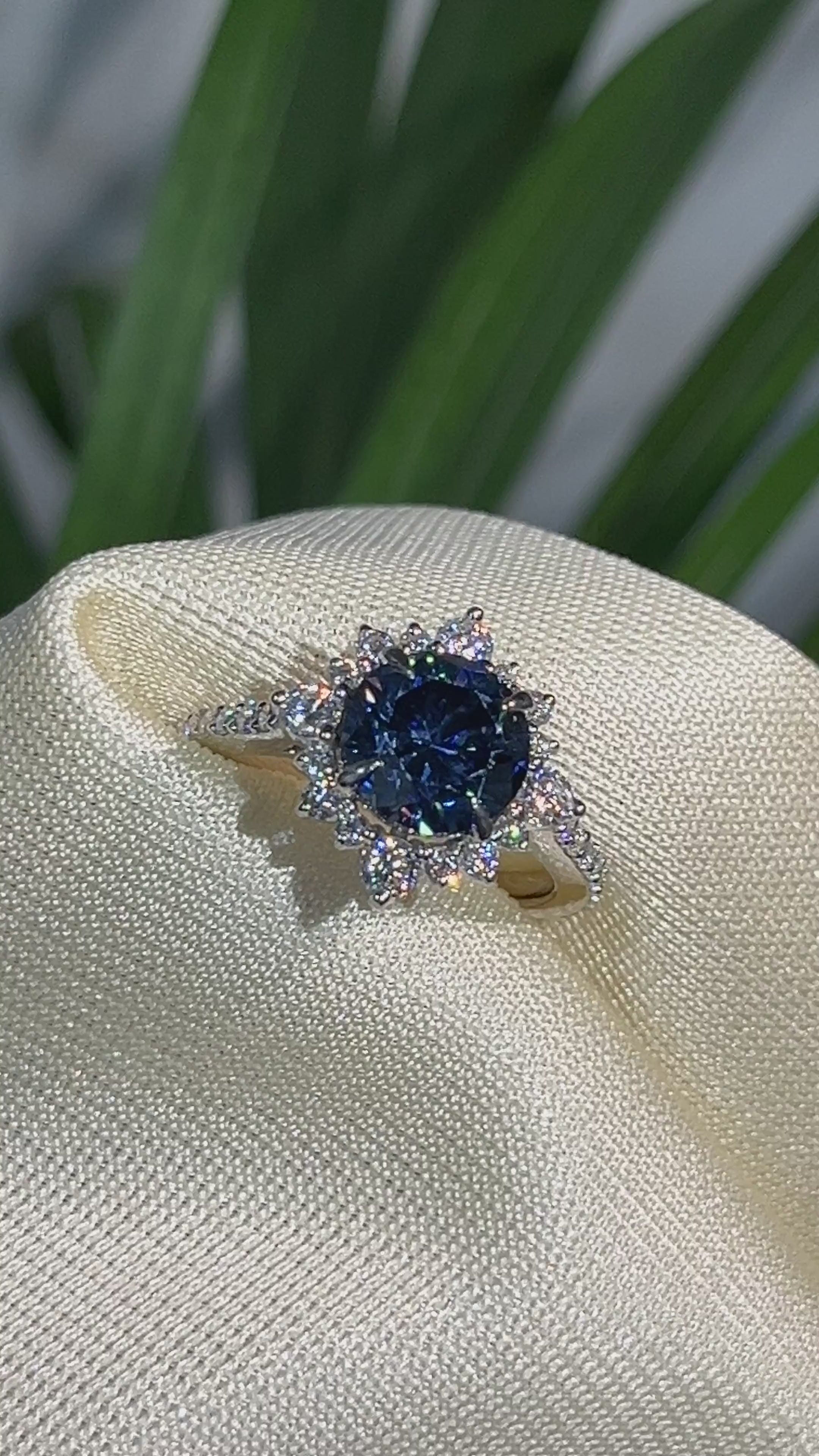 Elegant Blue Sapphire Halo Diamond Ring